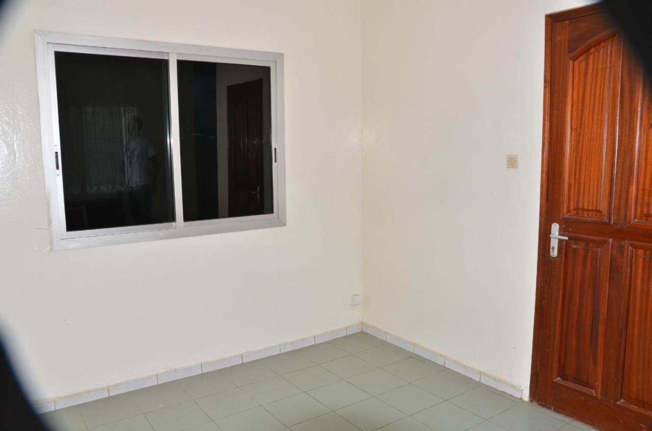 Appartement Luxueux ดาการ์ ภายนอก รูปภาพ